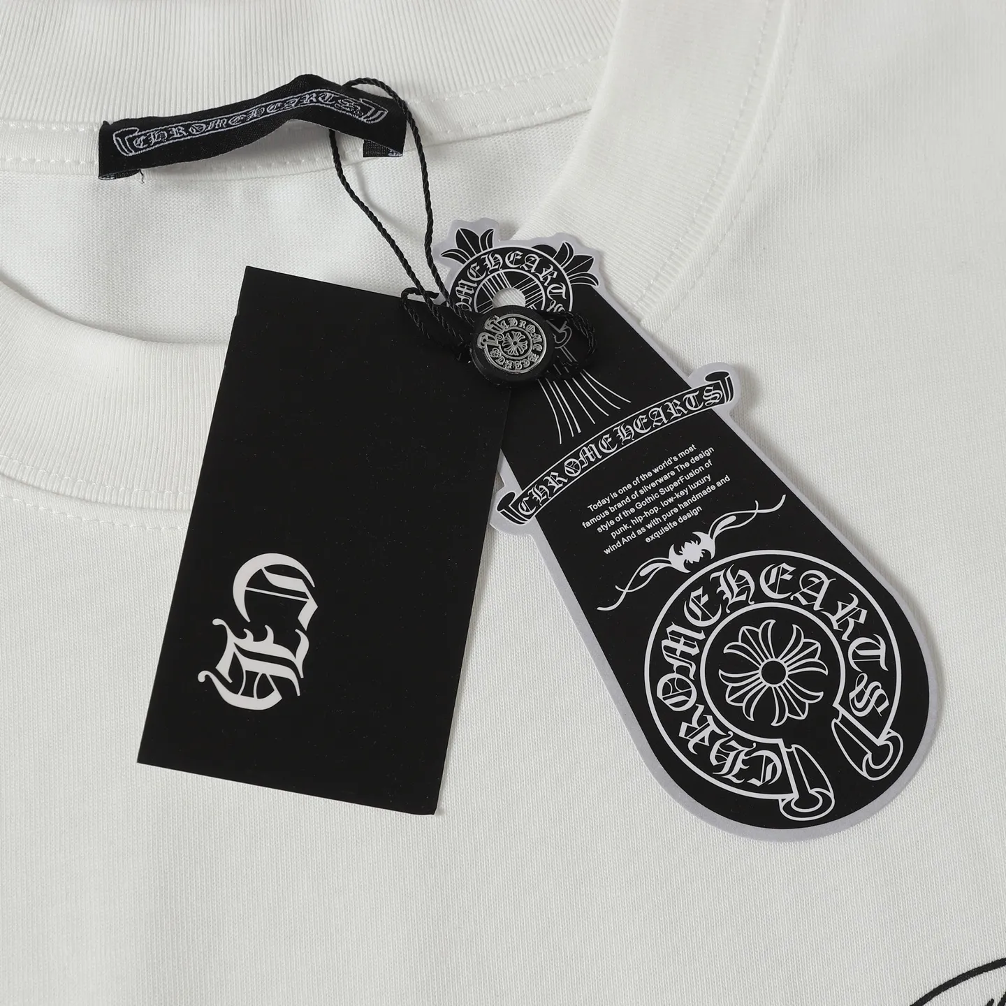 🅿️180 Chrome Hearts 25ss red lips flag printed short-sleeved T-shirt. Loose fit high-density knitted fabric, 280g double yarn, 1*1 double yarn thread, soft and comfortable to the touch, no deformation, os dropped shoulders, loose fit, same style for men and women. Color: White Size: XS-L